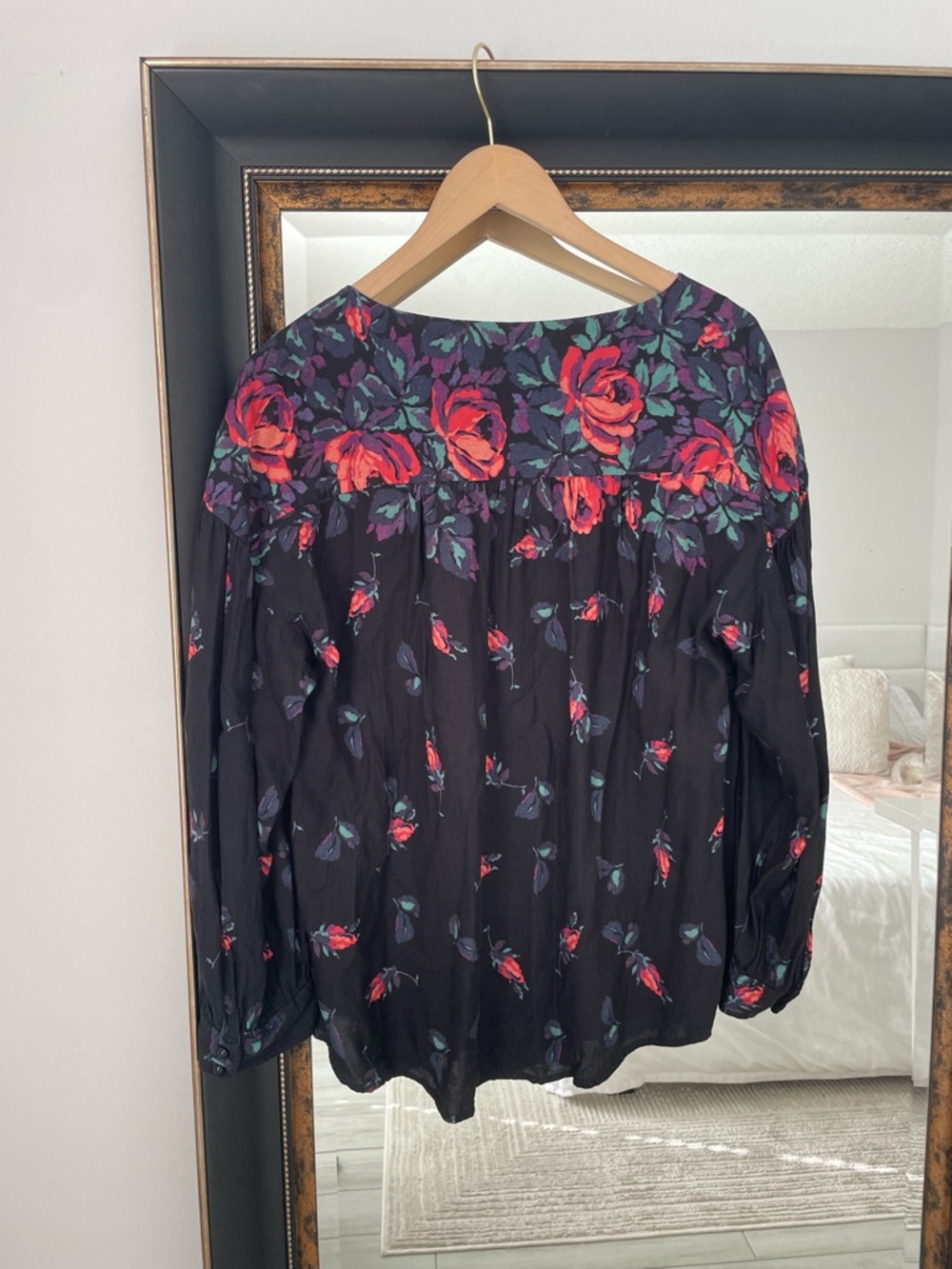 Anthropologie // Maeve Black Long Sleeve Blouse w/ Coral Roses - Picture 6 of 6